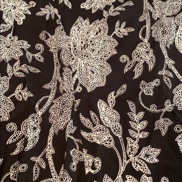 Silence + Noise Black and White Floral Mini Dress - Picture 2 of 6